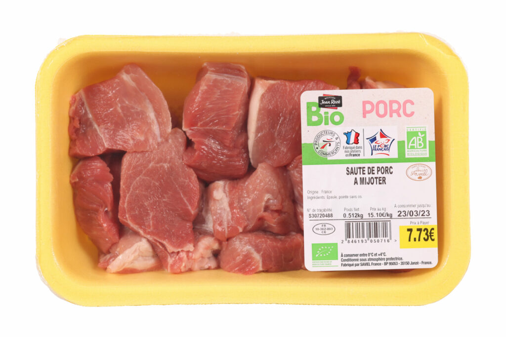 Packshot d'un morceau de viande dans sa barquette