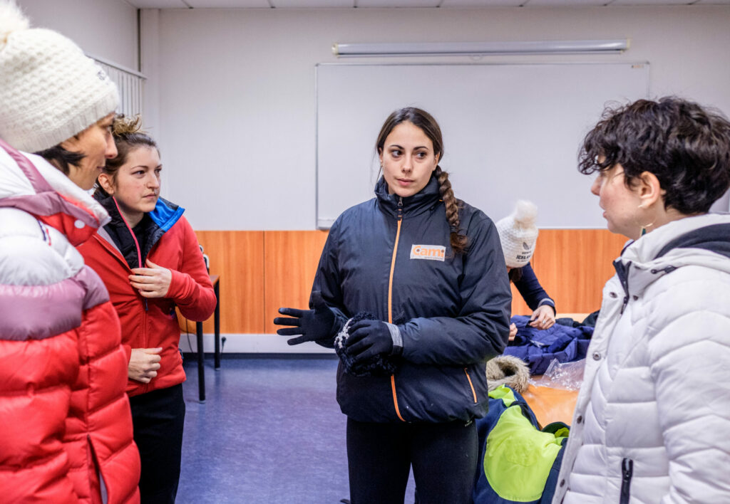 Un groupe de femme discute