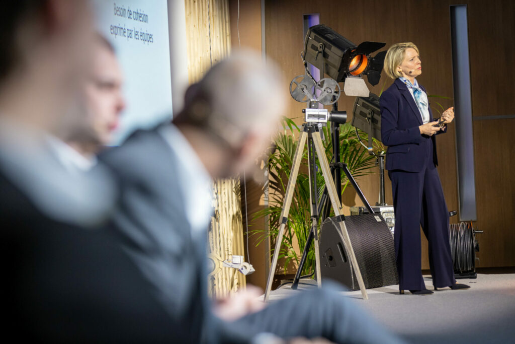 Intervenante en presentation